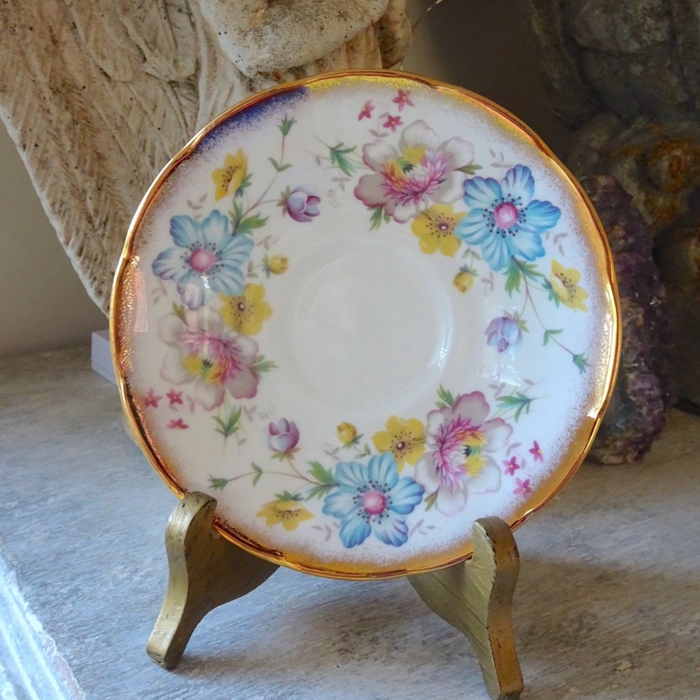 Vintage Elizabethan Fine Bone China Made in England Cottagecore Floral Saucer